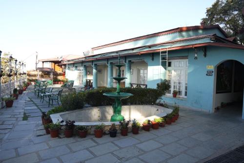 Sansa By The Woods - Manor Mussoorie,,3 star