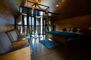 tulsi kayal retreat
