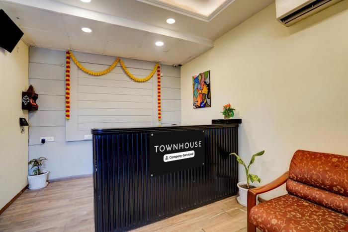 townhouse singapore mall