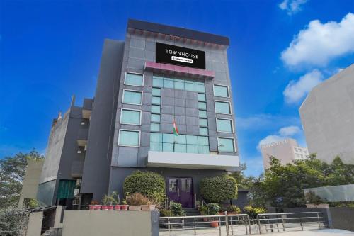 townhouse singapore mall