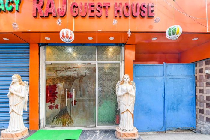 super collection o raj guest house near kolkata airport