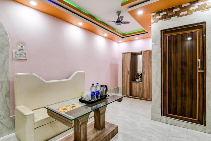 super collection o raj guest house near kolkata airport