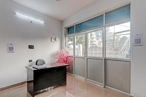 hotel o mahadevi lawn