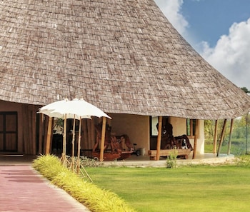 eco eyes village
