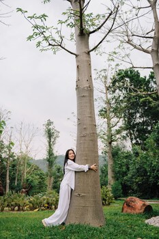 eco eyes village