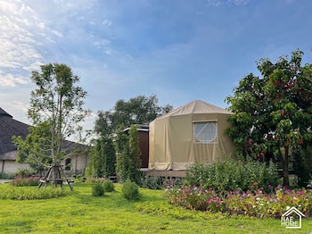 Eco Eyes Village,,3 star