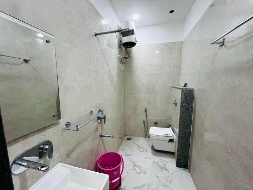 hotel awadh palace