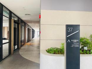 crystal suites at axon residence near pavilion