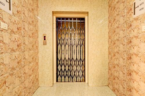 super collection o q suites madhapur