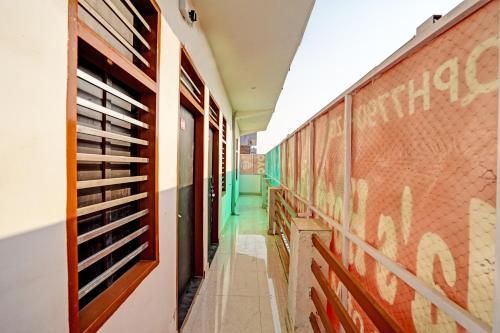 hotel o chawlas hotel and restaurant