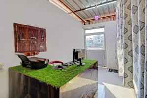 hotel o chawlas hotel and restaurant