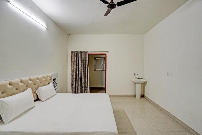 hotel o chawlas hotel and restaurant