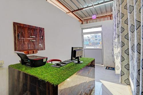 hotel o chawlas hotel and restaurant