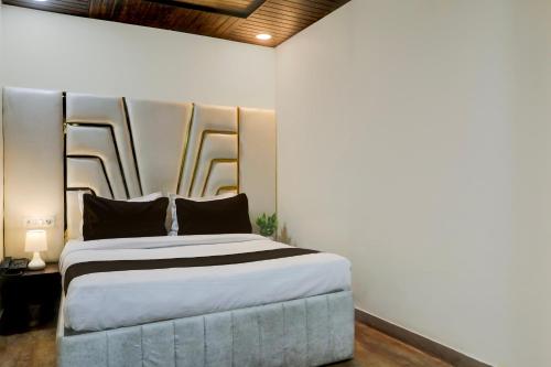 hotel o shipraj inn