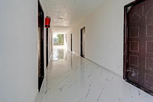 hotel o hira royal palace and lawn