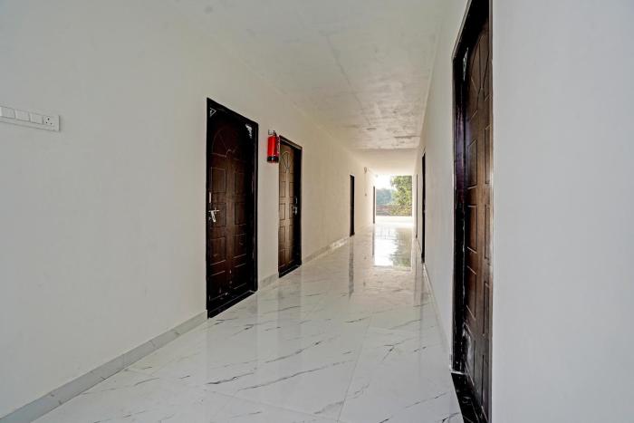 hotel o hira royal palace and lawn