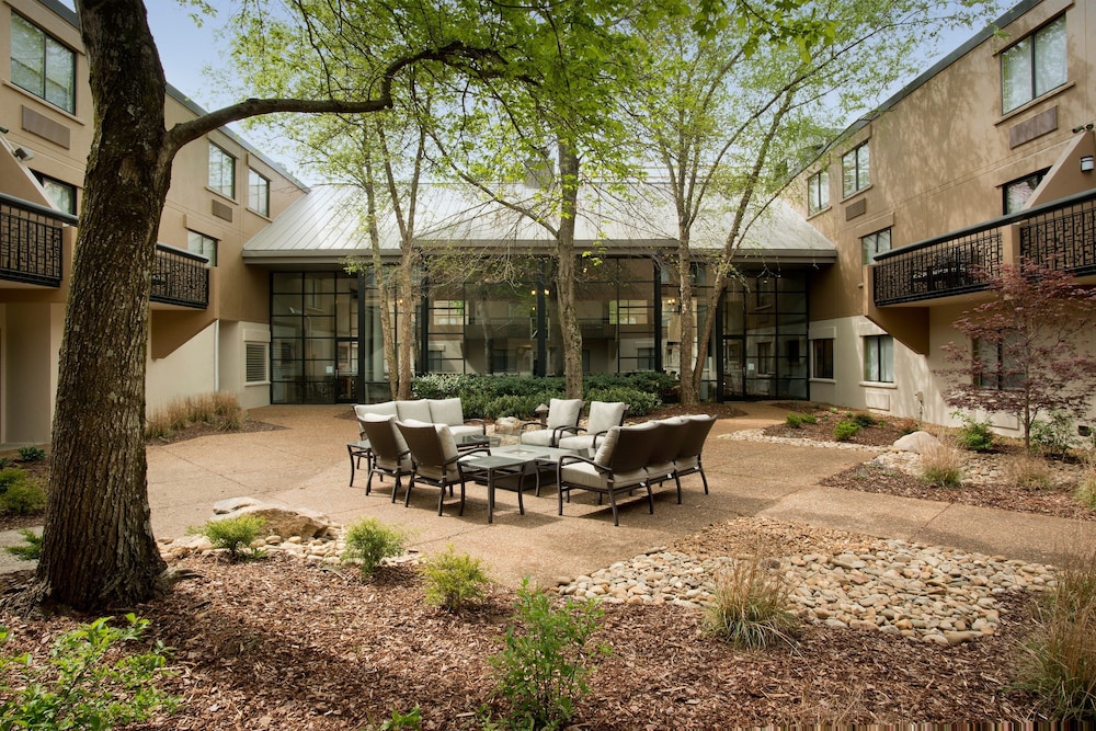 holiday inn express nashville airport by ihg