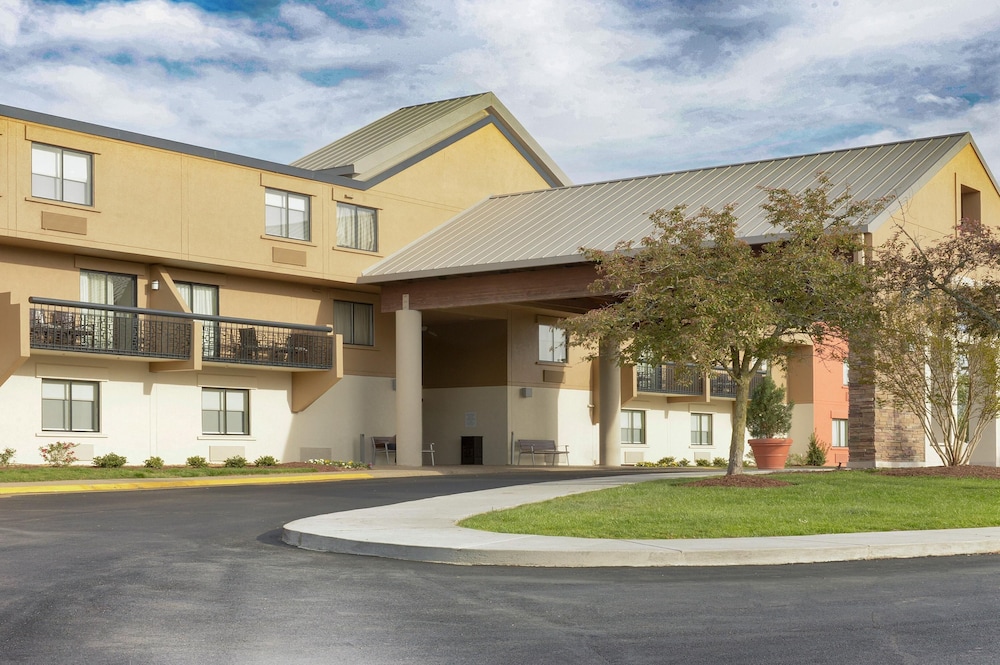 holiday inn express nashville airport by ihg