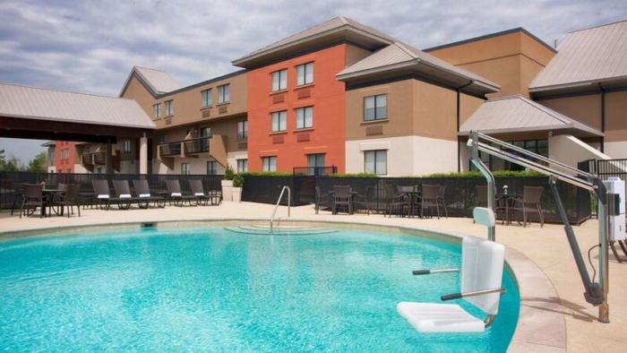 holiday inn express nashville airport by ihg