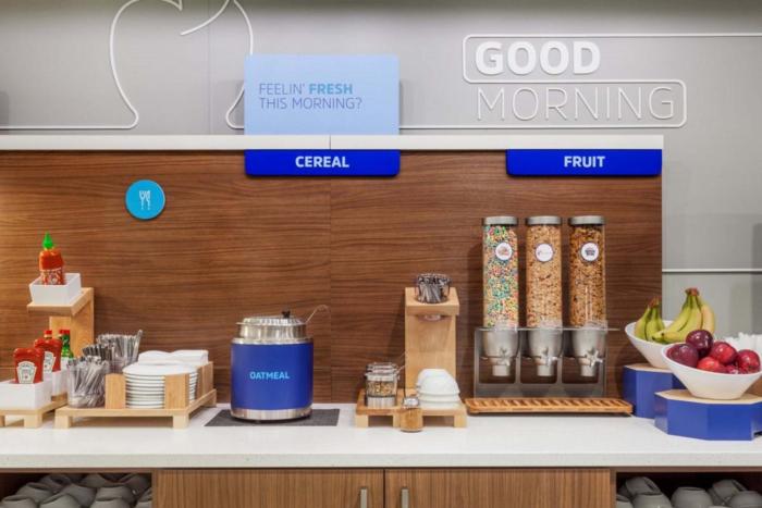 holiday inn express nashville airport by ihg