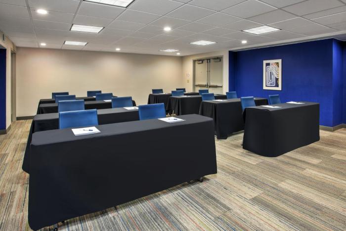 holiday inn express nashville airport by ihg