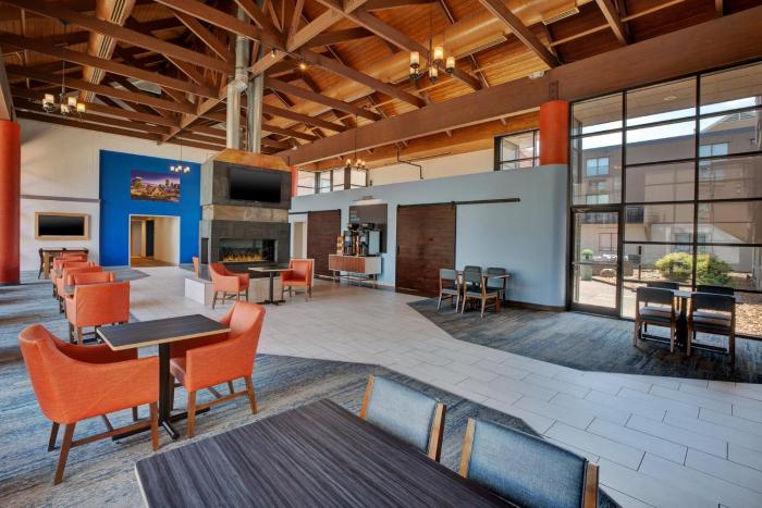 holiday inn express nashville airport by ihg