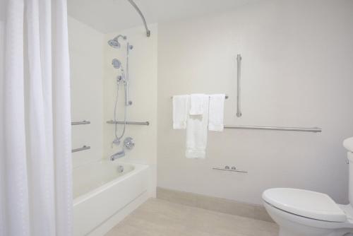 holiday inn express nashville airport by ihg