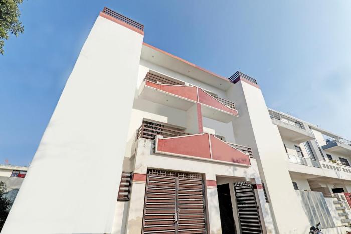 hotel o jankipuram paradise hotel