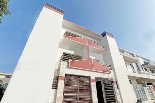 hotel o jankipuram paradise hotel