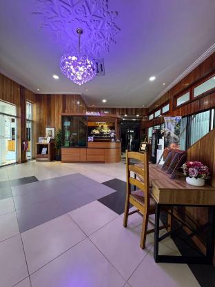 cottage inn