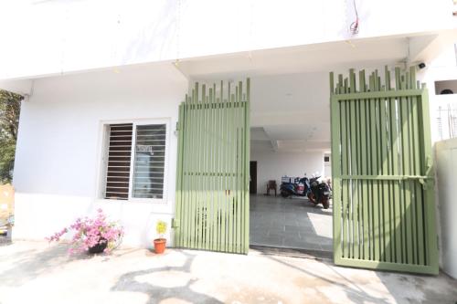 j park auroville beach