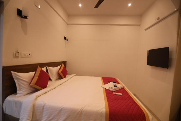 j park auroville beach