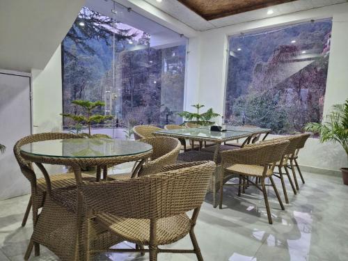 solitude inn by epic hospitality