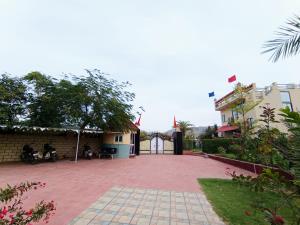 hotel yuvraj nature