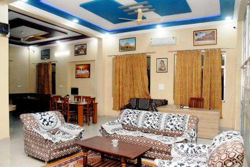 hotel yuvraj nature