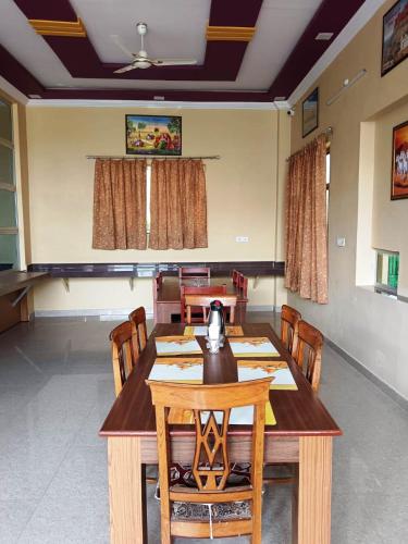hotel yuvraj nature