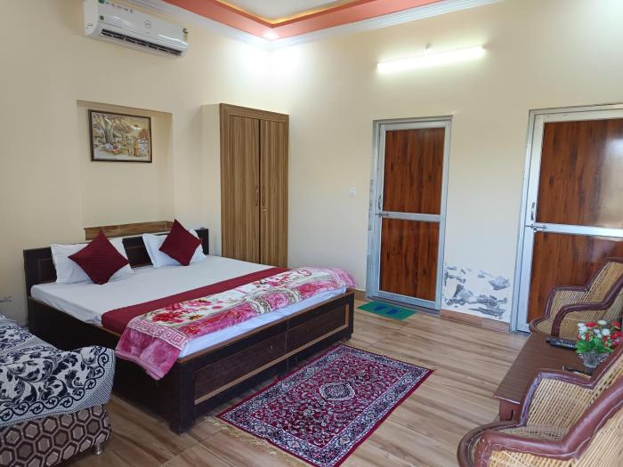 hotel yuvraj nature