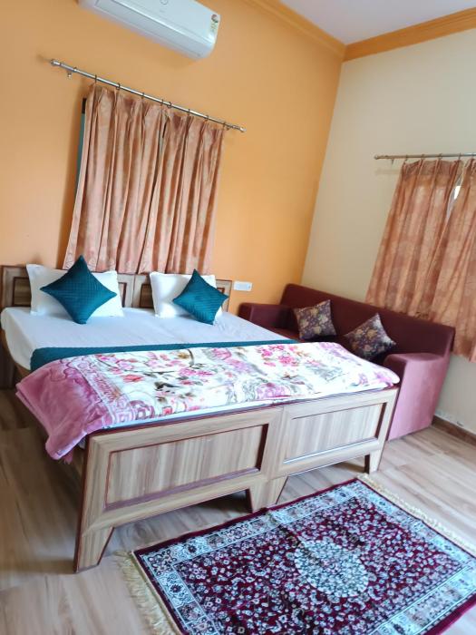 hotel yuvraj nature