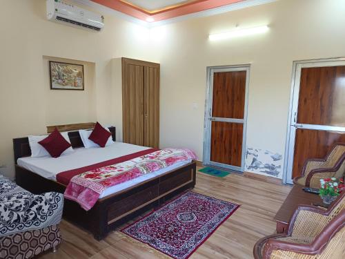 hotel yuvraj nature