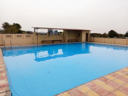 hotel yuvraj nature