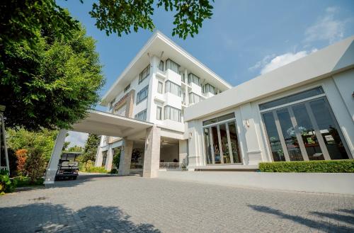 The Navy House Hotel,,3 star