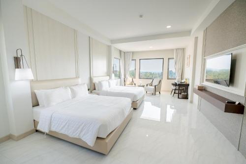 the navy house hotel