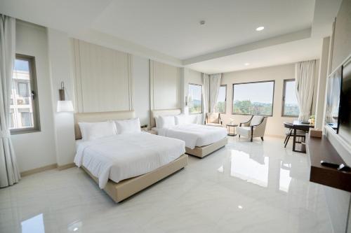 the navy house hotel
