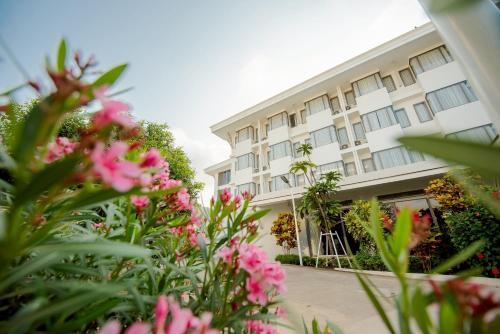 The Navy House Hotel,,3 star