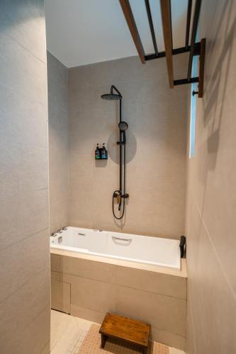 the palm suite tanjung tokong