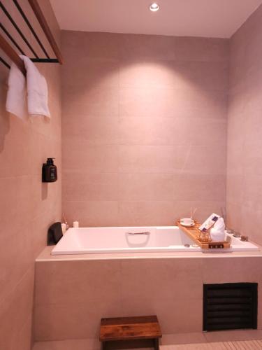 the palm suite tanjung tokong
