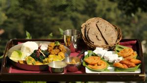 the himalayan heaven homestay binsar