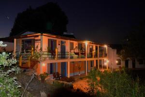 the himalayan heaven homestay binsar