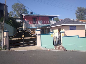 pph living thulasiramans home stay