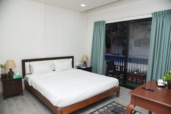 arambol sweet lake resort